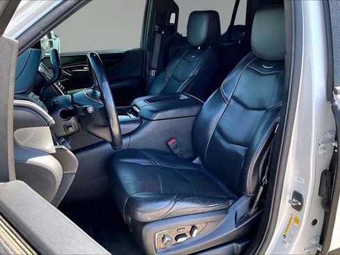 Certified 2019 Cadillac Escalade Platinum AWD/4WD image 20