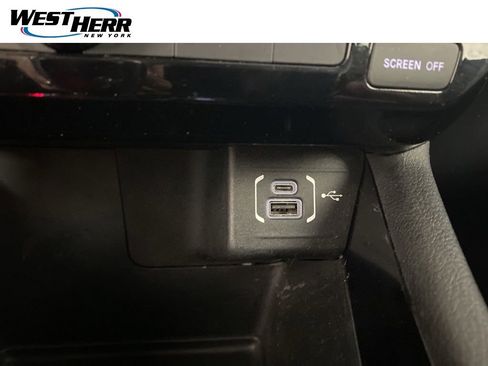 Used 2022 Jeep Compass Limited AWD/4WD image 8