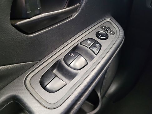 Used 2024 Nissan Versa S w/ Trunk Package image 27