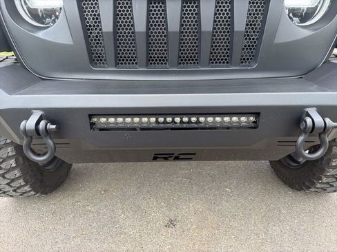 Used 2022 Jeep Wrangler Unlimited Sport image 6