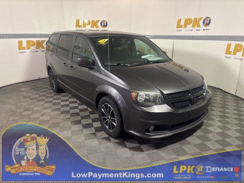 Used 2015 Dodge Grand Caravan SXT w/ Blacktop Package image 1