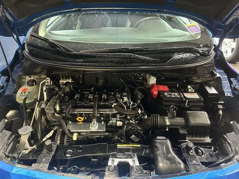 Used 2022 Nissan Versa SV image 29