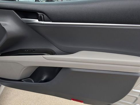 Used 2024 Toyota Camry LE FWD image 30