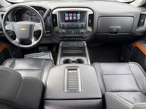 Used 2018 Chevrolet Silverado 1500 High Country AWD/4WD image 11