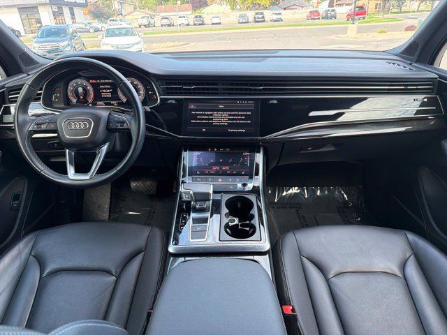 Used 2025 Audi Q7 3.0T Premium Plus AWD/4WD image 18