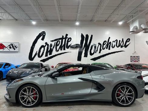 Used 2024 Chevrolet Corvette Stingray Preferred Conv w/ Z51 Performance Package RWD image 2