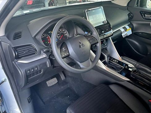 New 2026 Mitsubishi Eclipse Cross LE image 6