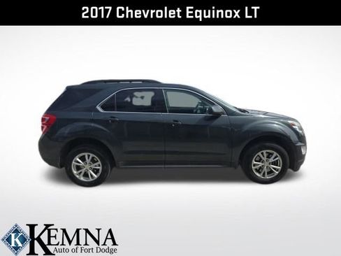 Used 2017 Chevrolet Equinox LT w/ Convenience Package image 8