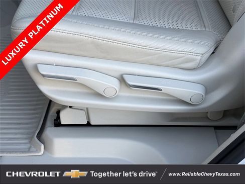 Used 2021 Cadillac Escalade Premium Luxury Platinum image 40