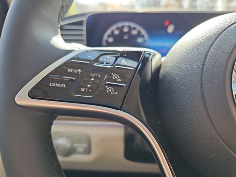 New 2026 Mercedes-Benz GLE 350 4MATIC image 18