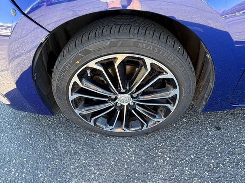 Used 2014 Toyota Corolla S image 25