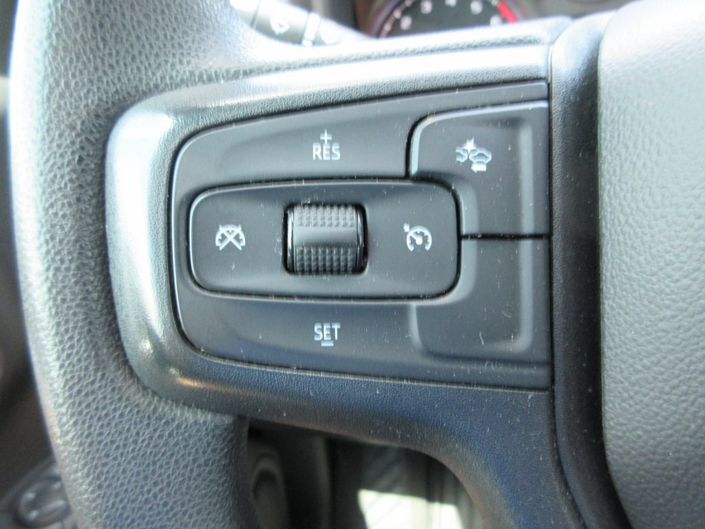 Certified 2022 Chevrolet Silverado 1500 Custom AWD/4WD image 24
