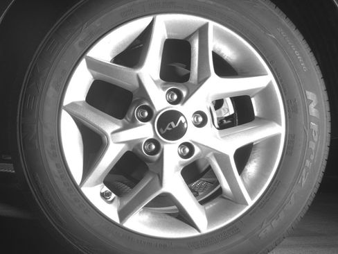 Used 2025 Kia Soul LX w/ LX Technology Package FWD image 14