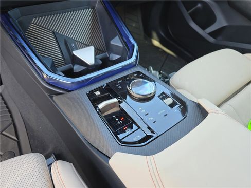 Used 2025 BMW X3 xDrive30i w/ Convenience Package image 31