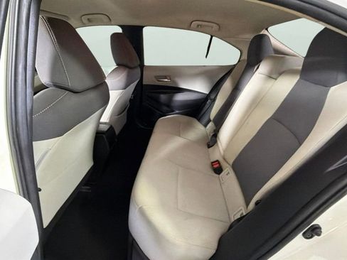 Used 2020 Toyota Corolla LE FWD image 24