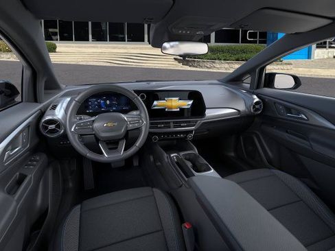 New 2026 Chevrolet Equinox EV LT w/ Comfort Package FWD image 15