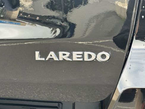 Used 2024 Jeep Grand Cherokee Limited image 21