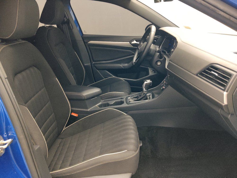 Used 2022 Volkswagen Jetta Sport FWD image 21