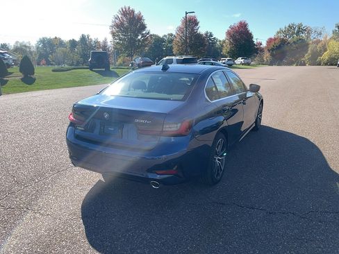 Certified 2022 BMW 330e xDrive w/ Premium Package image 5