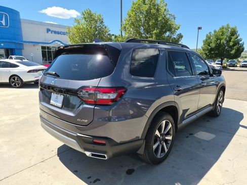 Certified 2023 Honda Pilot Elite image 12