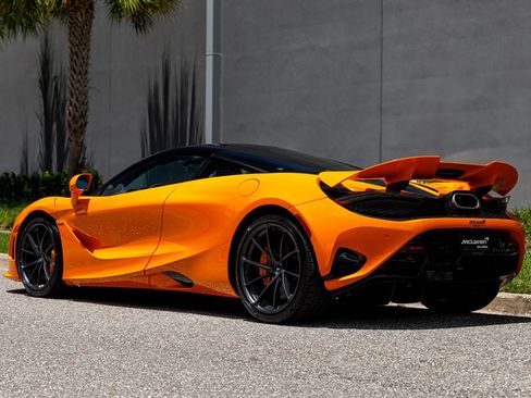 New 2027 McLaren 750S RWD image 18