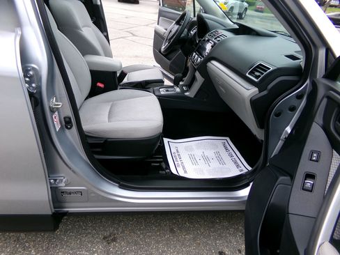 Used 2018 Subaru Forester 2.5i Premium w/ All-Weather Package image 24