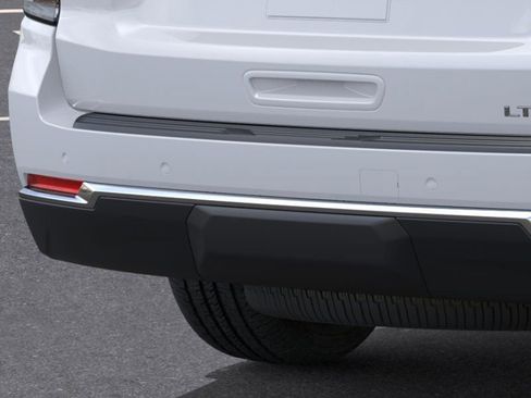 New 2026 Chevrolet Suburban LT w/ Comfort Package RWD image 15