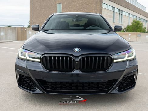 Used 2021 BMW M550i xDrive w/ Premium Package image 2