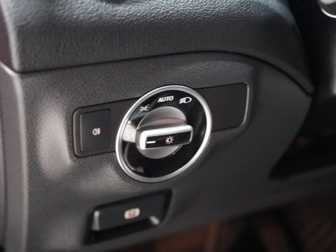 Used 2018 Mercedes-Benz CLA 250 4MATIC image 20