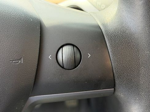Used 2020 Tesla Model 3 Standard Range Plus RWD image 14