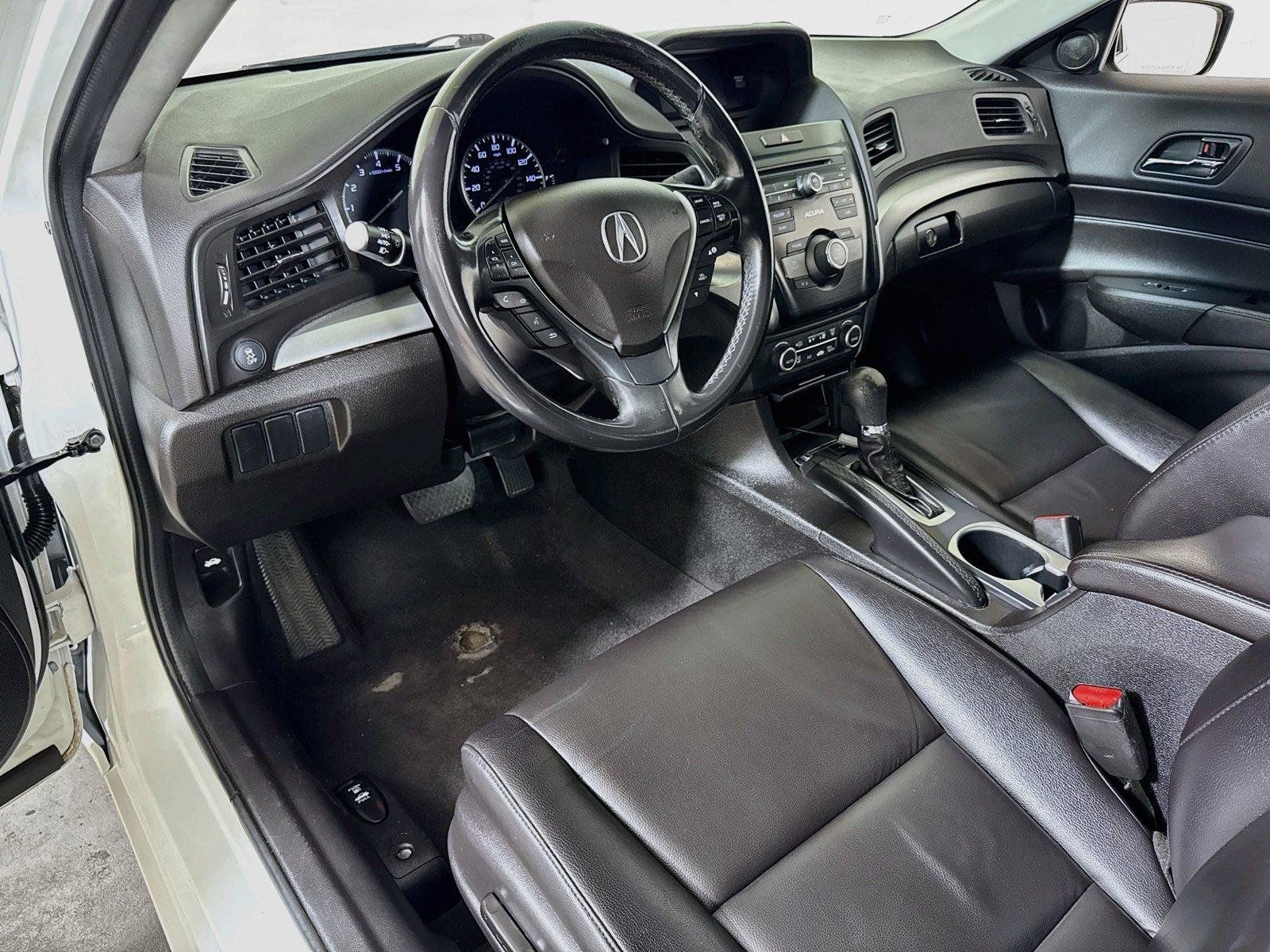 Used 2017 Acura ILX FWD image 7