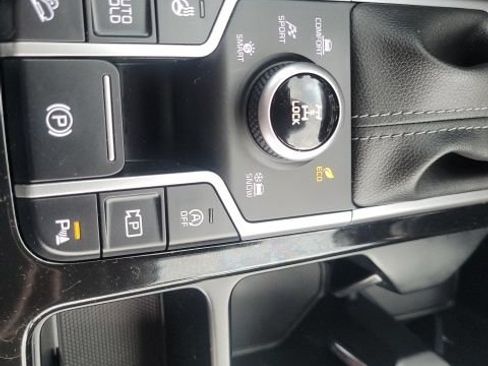 Certified 2023 Kia Sorento SX Prestige AWD/4WD image 30