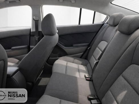 Used 2017 Kia Forte LX FWD image 12