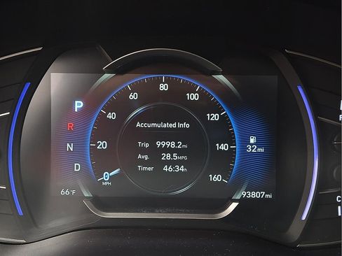 Used 2020 Hyundai Santa Fe SEL image 19