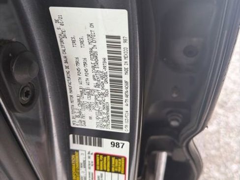 Used 2021 Toyota Tacoma SR5 image 10