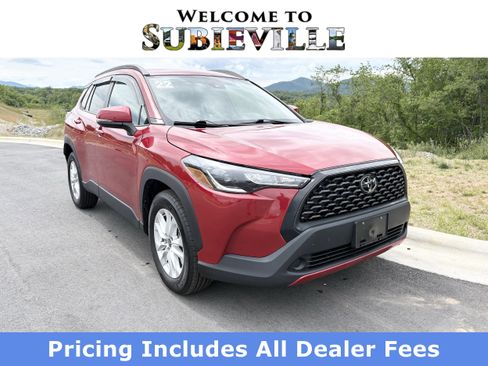 Used 2022 Toyota Corolla Cross LE AWD/4WD image 1