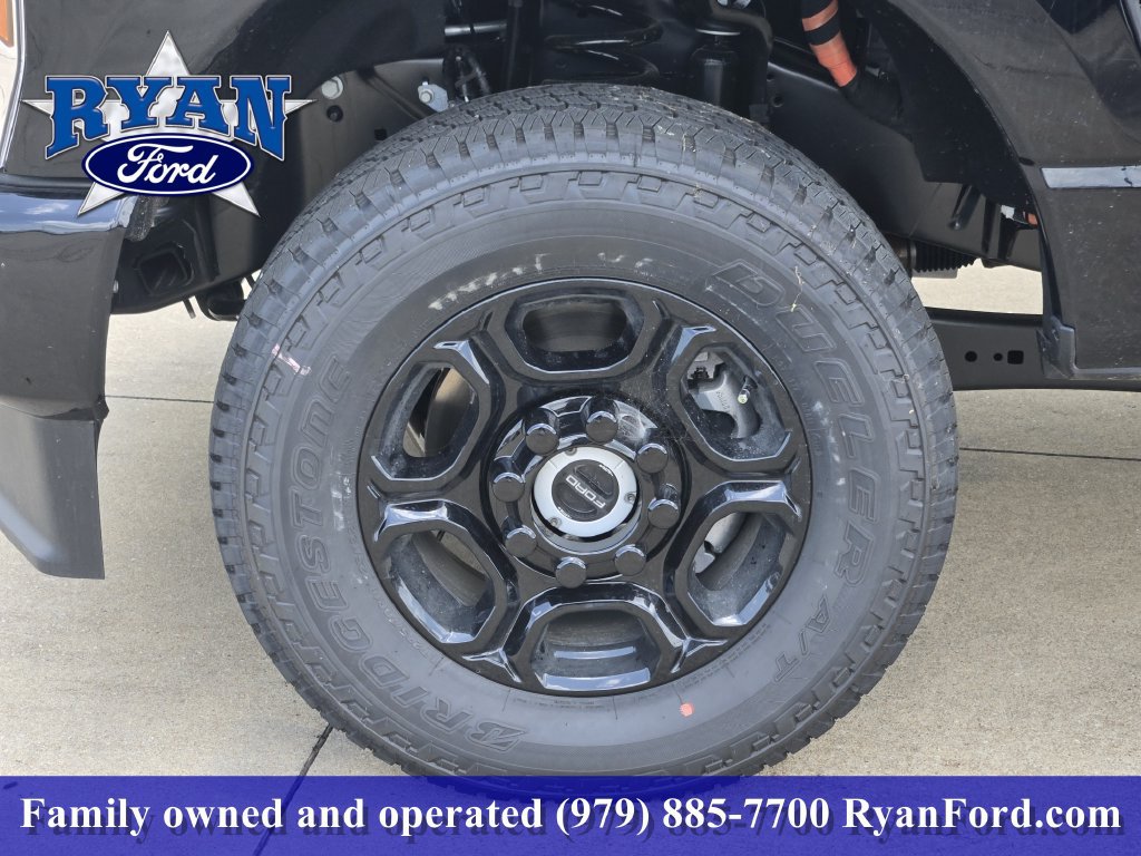 New 2026 Ford F250 XL w/ STX Appearance Package AWD/4WD image 8