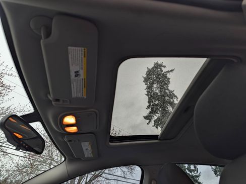 Used 2010 Chevrolet Malibu LT w/ Power Convenience Package image 16