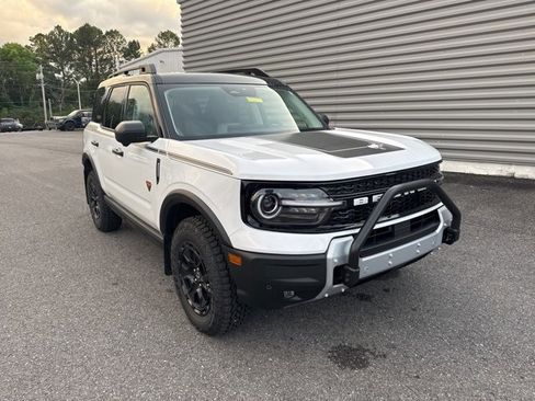 New 2025 Ford Bronco Sport Badlands w/ Sasquatch Badlands Package image 1