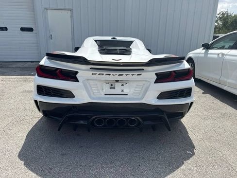 Used 2024 Chevrolet Corvette Z06 RWD image 4