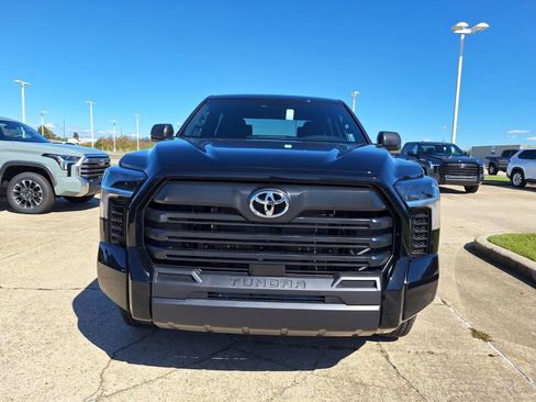 New 2026 Toyota Tundra SR image 2