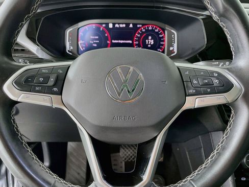 Used 2024 Volkswagen Taos SEL AWD/4WD image 14