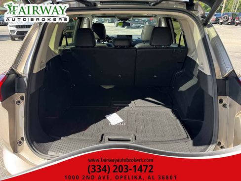 Used 2026 Nissan Rogue Platinum w/ Platinum Premium Package AWD/4WD image 29