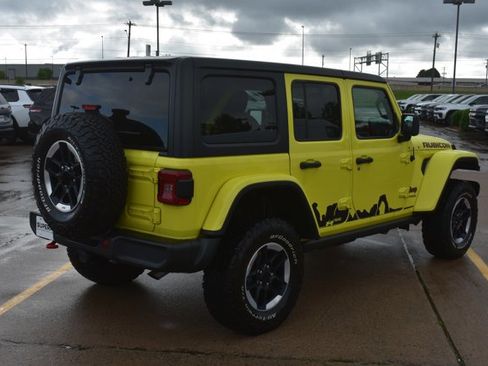 Used 2022 Jeep Wrangler Unlimited Rubicon w/ LED Lighting Group AWD/4WD image 5