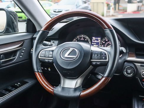 Used 2017 Lexus ES 350 image 14