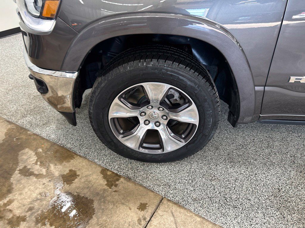 Used 2019 RAM 1500 Laramie AWD/4WD image 33
