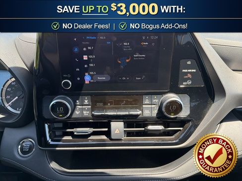 Used 2023 Toyota Highlander L image 24