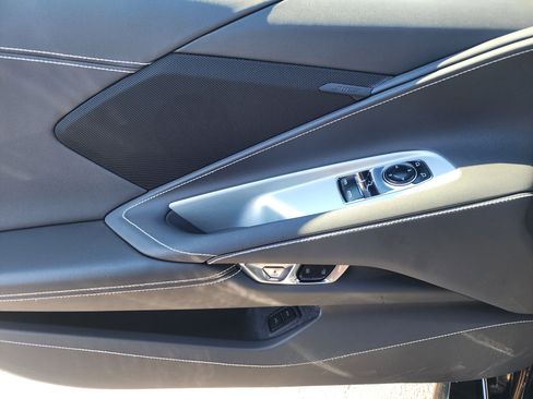Used 2025 Chevrolet Corvette Z06 image 16