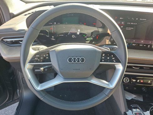 Used 2025 Audi Q5 Premium Plus image 18