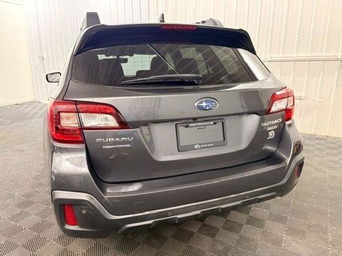 Used 2019 Subaru Outback 3.6R Limited AWD/4WD image 4